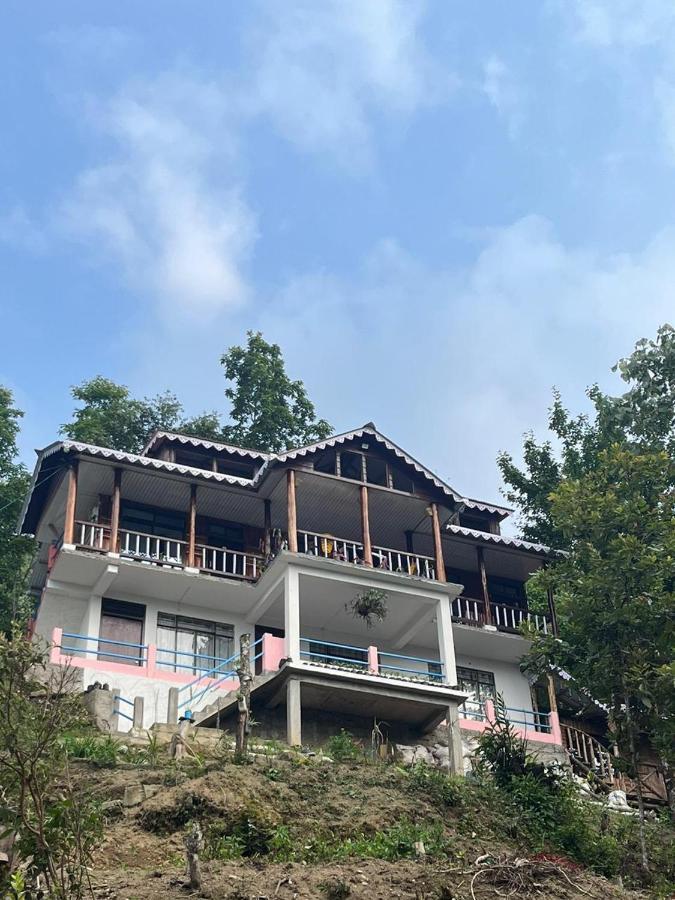 דרג'ילינג Hosanna Homestay מראה חיצוני תמונה