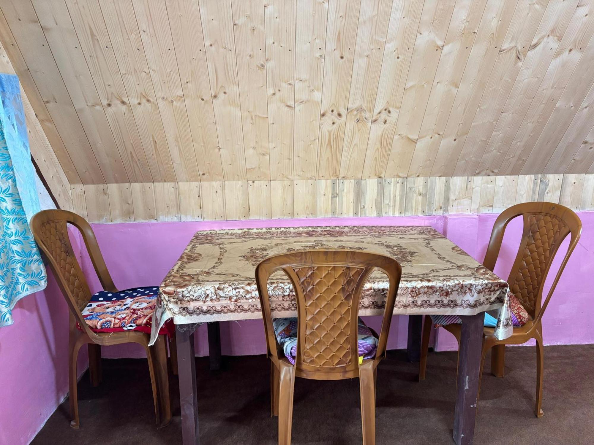 דרג'ילינג Hosanna Homestay מראה חיצוני תמונה